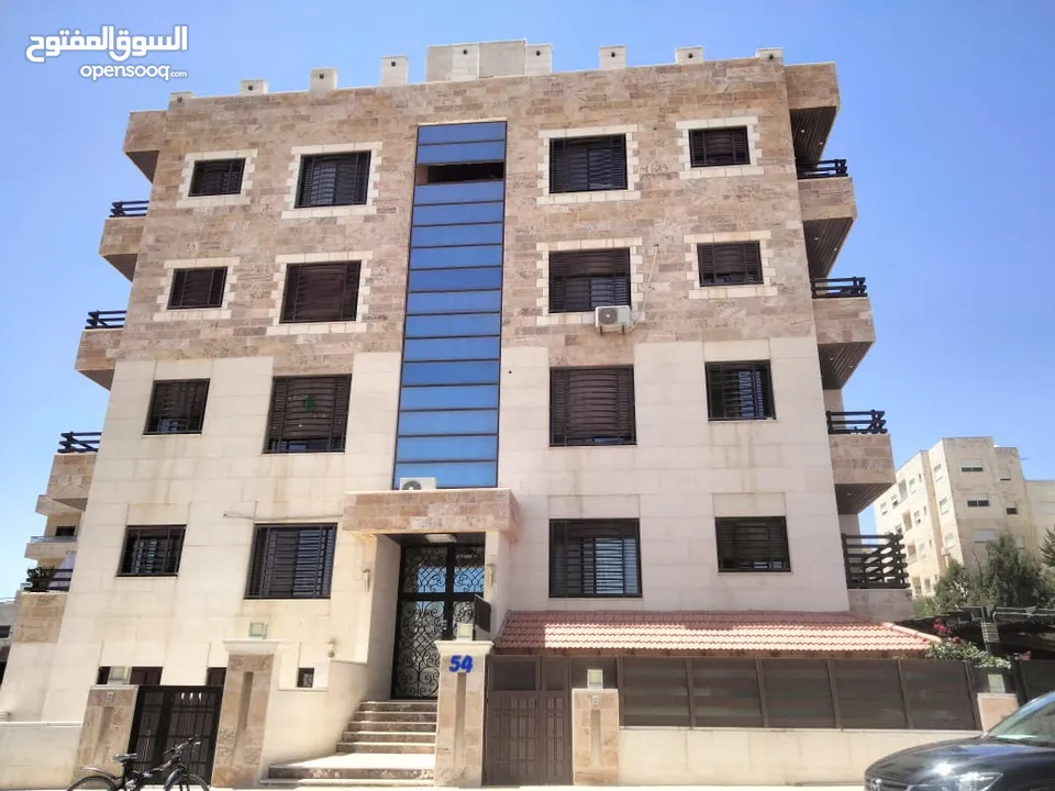 شقة 130 متر مربع للبيع - مرج الحمام خلف القرية الملكية