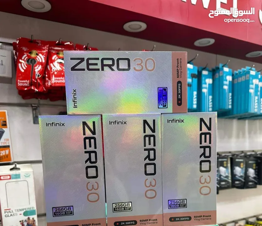 اخو الجديد بالكرتونة Zero 30 4g رام 16 ججيا 256 اغراضة والكرتونه الأصلية متوفر توصيل