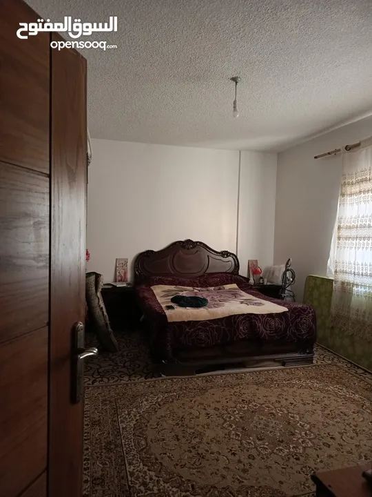 شقة للبيع مساحة 145 متر طابق 3