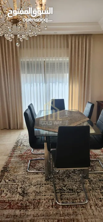 في أرقى مناطق عبدون شقة طابق ثالث 210م لم تسكن بسعر مميز / ref 7050