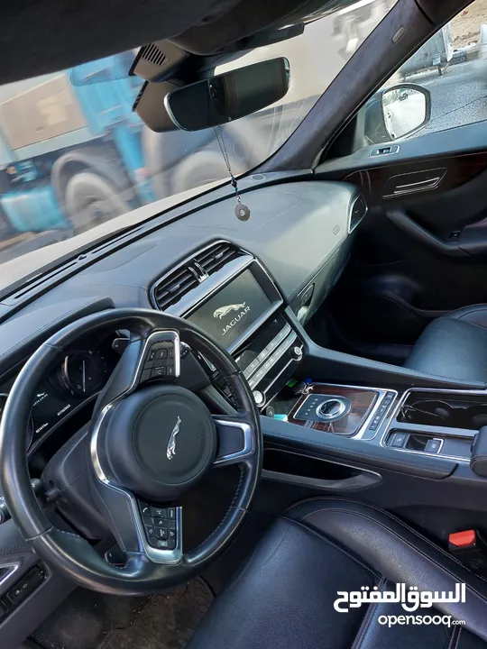سيارة جاغور F-Pace 2019 من الوكالة وبضمان الوكالة للبيع ومن المالك مباشرة (مالك وحيد)