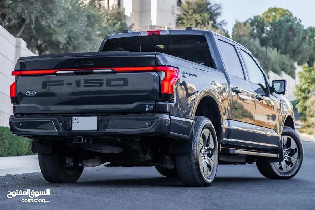 Ford f150 lightning 2022 extended range panoramic roof بطاريه كبيره 550 كم بالشحنه اعلى صنف