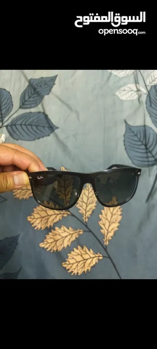 إعلان بيع نظارة Ray-Ban أصلية