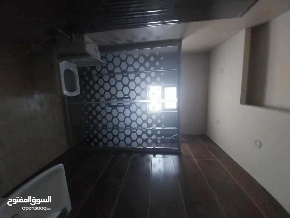 شقه ديلوكس للبيع بسعر مغري