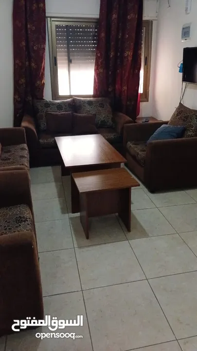 شقة مميزه للايجار قريبه الخدمات  Apartment for rent