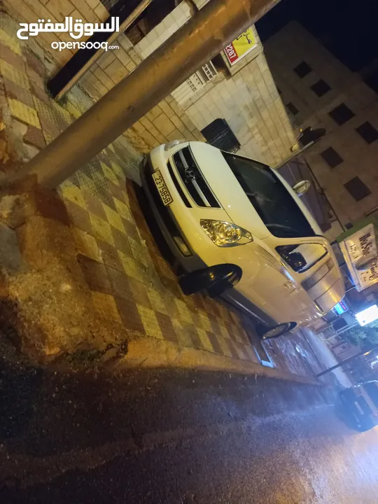 باص هيوندايH1