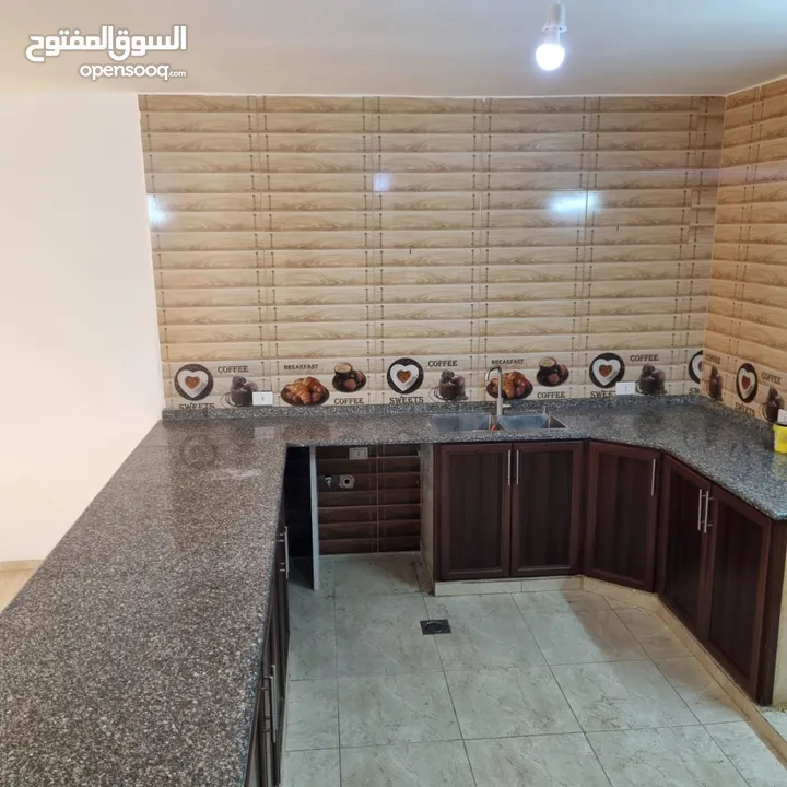 بيت مستقل للإيجار