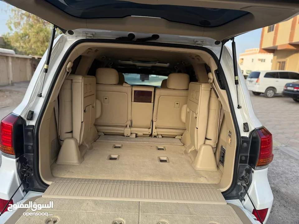 Lexus LX570 GCC V8 2009 price 88,000 Aed