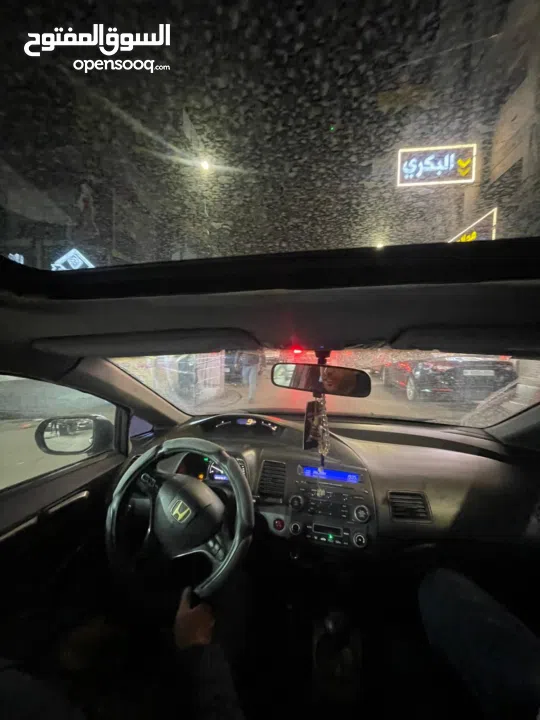 هوندا سيفك 2008 مع فتحة اوتوماتيك كاش او دفعه 15 وشيكات مع فرق سعر
