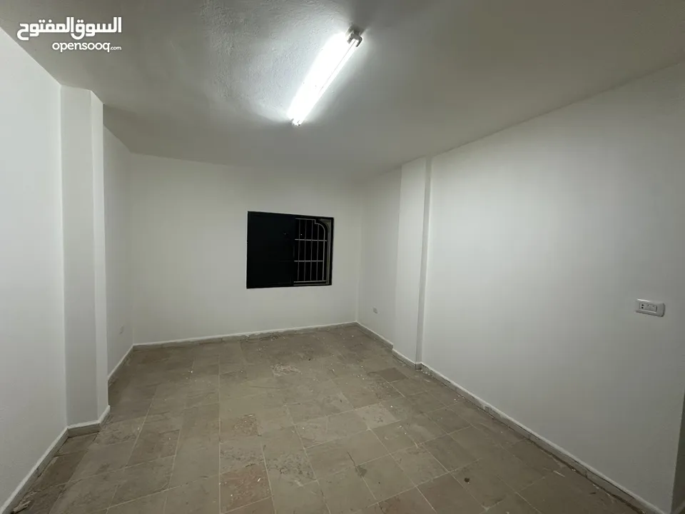 شقة طابق 4 في عرجان  شارع الاردن بجانب دائرة الافتاء للعرسان فقط