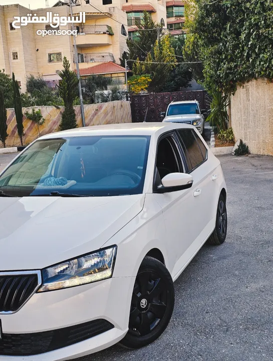 سكودا فابيا صلاه النبي دهان شركه اقتصاديه جدا بالوقود بطاريه جديده كوشوك جديد تجهيز كامل كماليات