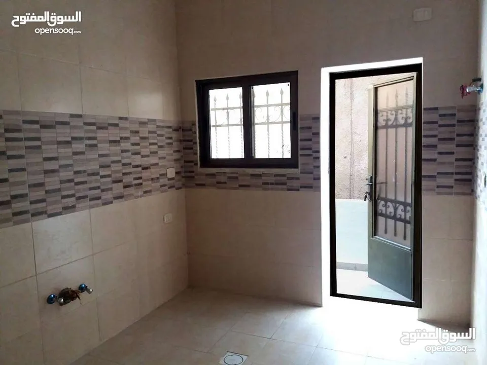 منزل مكون من طابقين مساحة البناء 240 م2 كل طابق 120 متر2 تشطيب سوبر ديلوكس