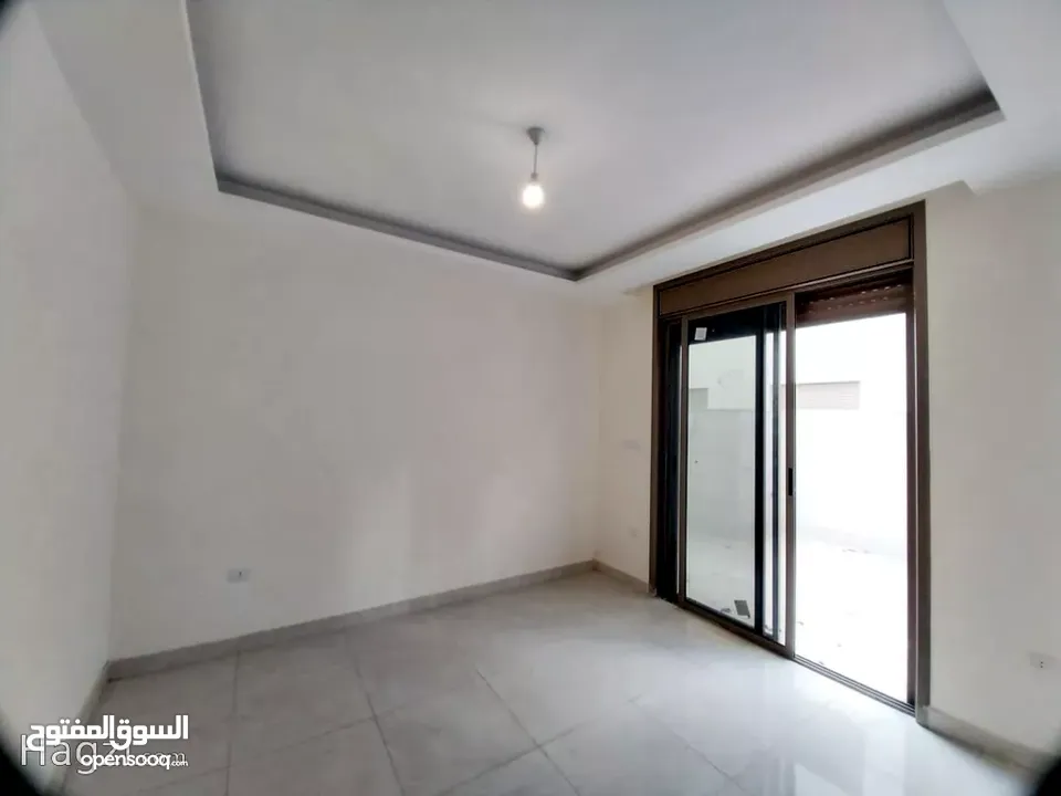 شقة طابق أول للبيع في دير غبار بمساحة 250 متر مربع  ( Property ID : 30731 )