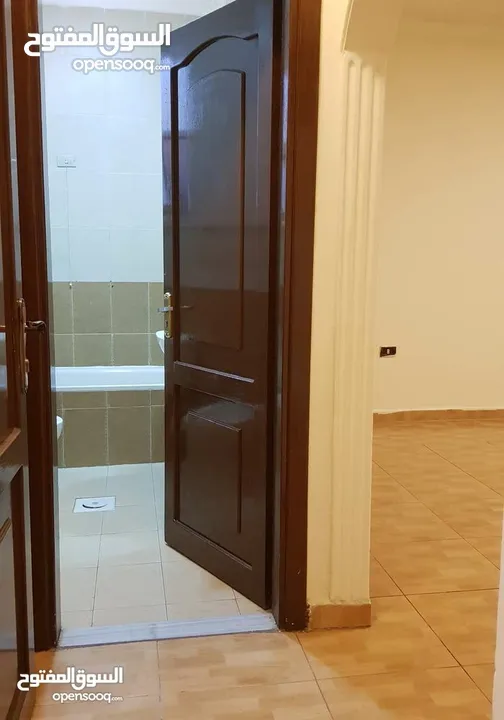 شقة مميزة - دير غبار - 3نوم 2ماستر - 220م - قرب الخدمات العامة