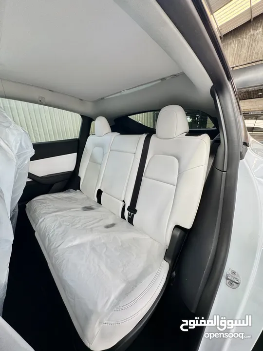 Tesla Model Y 2022 ( LONG RANGE DUAL MOTOR )  فحص الشريف  7 جيد  ، B+ اوتوسكور ايرباج مغلق غير مفتوح