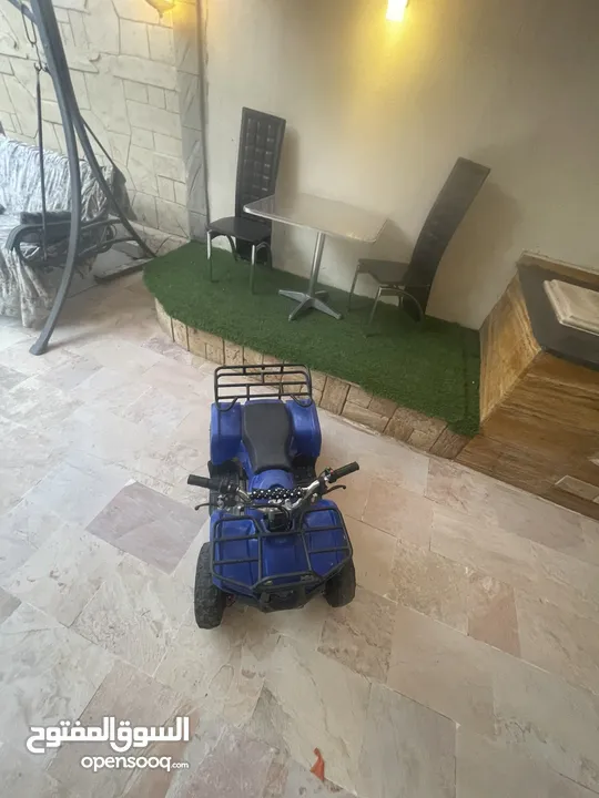 دراجة كهربائية أربع عجال
