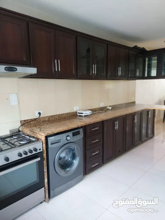 شقة مفروشة فاخرة للايجار في نابلس عائلات او طلاب