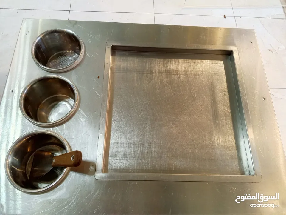 ماكينة بوظة على الصاج للبيع