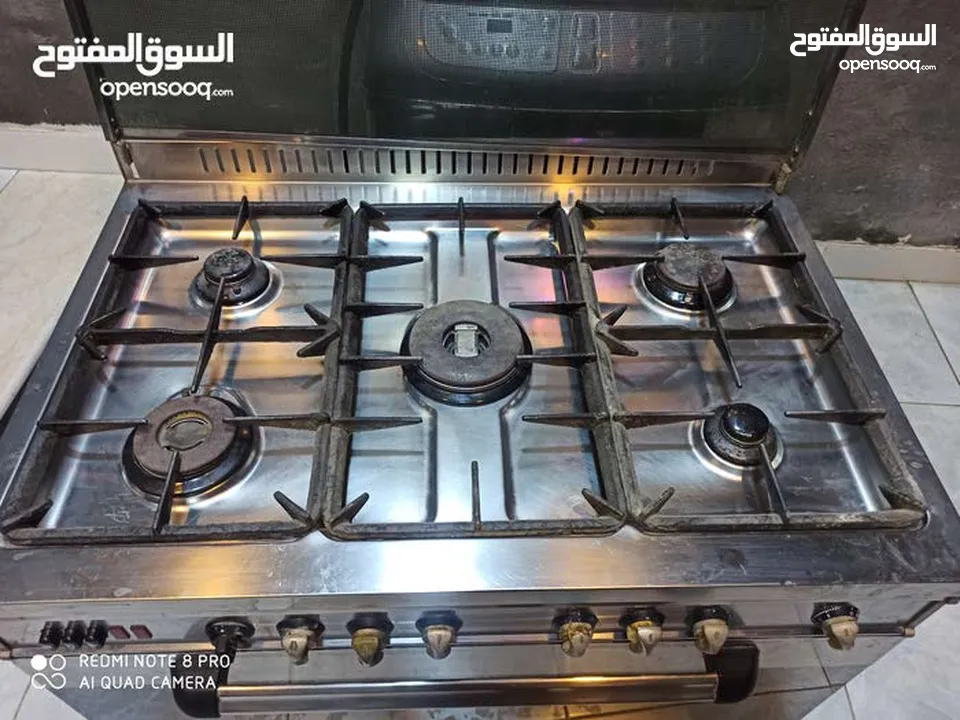 طباخ ايطالي نظيف جدا كليم كاز