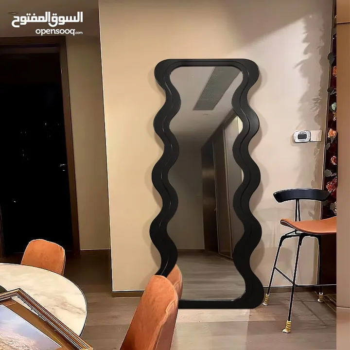 مرايا ستاند بإطار مخملي فاخر لمسة فخامة تضيفينها لأناقتك اليومية وديكور منزلك المقاس 160×60 سم