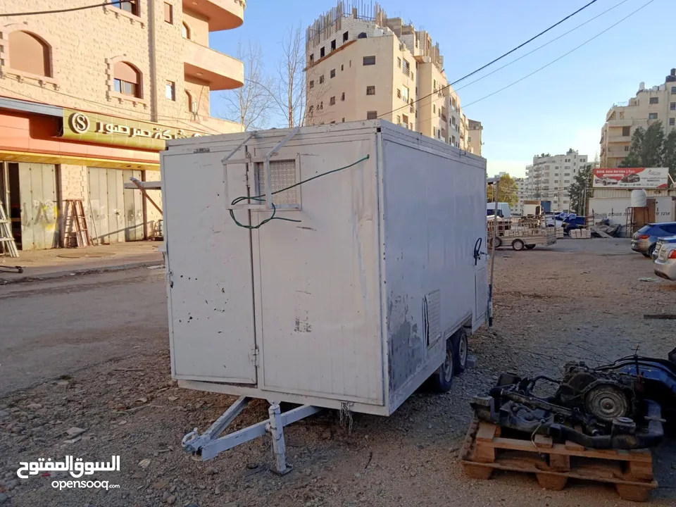 كرفان مطعم متنقل مع كامل العده