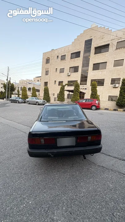 سيارة نيسان صني 1993 Nissan sunny Car بنزين قطارة بنزين قير عادي