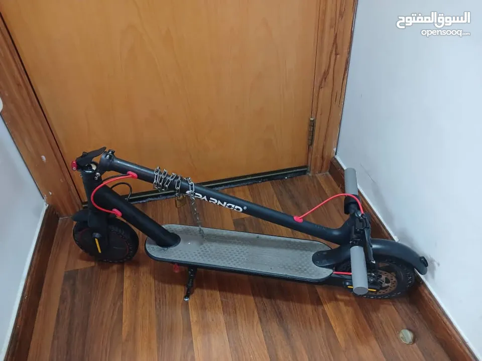 سكوتر كهربائي مستعمل  استعمال  خفيف جدا ا