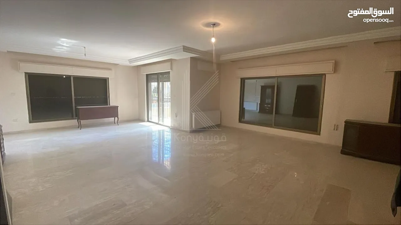 شقة فاخرة للبيع في الكرسي