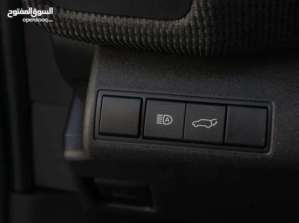 - Toyota bZ4X 2023  كهربائية بالكامل  فئة Long Range Pro  دفع أمامي