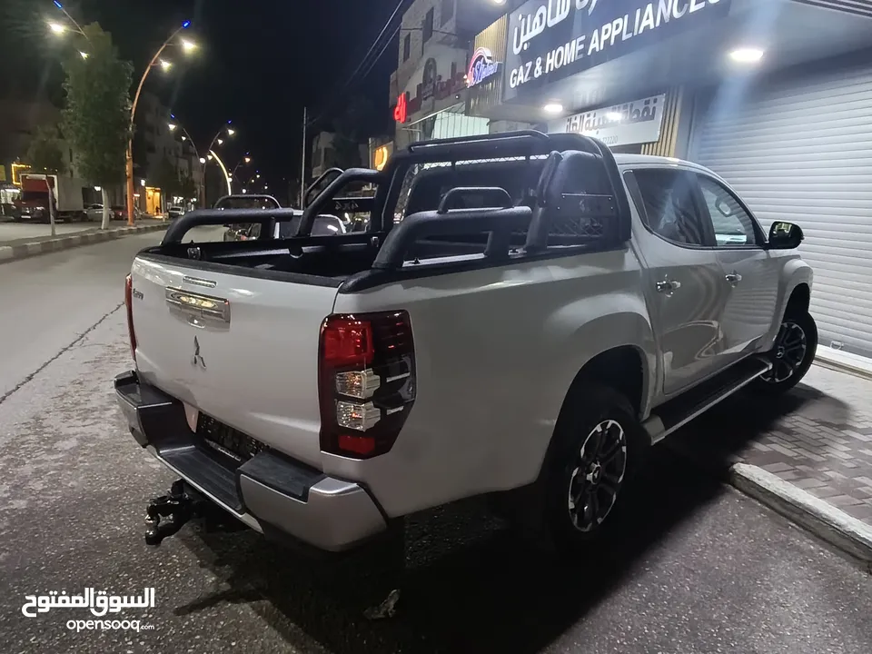 ميتسوبيشي تندر آخر كمية وآخر الوان