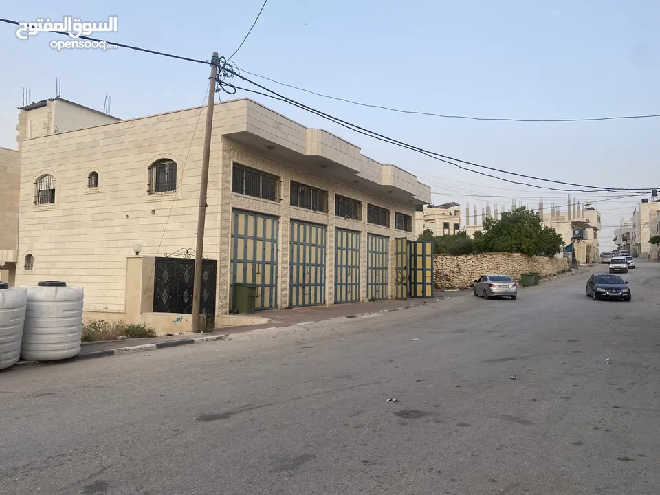 3 مخازن للايجار