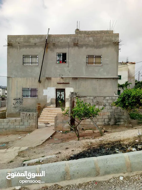بيت للبيع مكون طابقين
