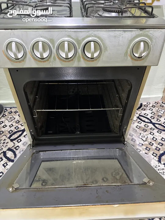 WHIRLPOOL STOVE WITH 4 BURNER