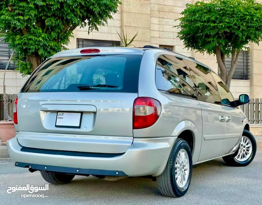 كرايسلر جراند فوياجر بحالة الوكالة وارد الشركة chrysler grand voyager (2007) قابل للبدل