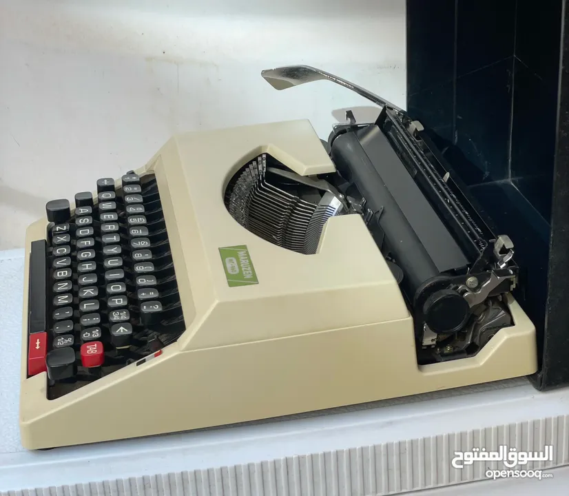 3 آلات طابعة يدوية وواحدة كهرباء . الاسعار والتفاصيل في الوصف.