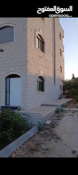 ارض دونم مع عمارة اربع طوابق للبيع
