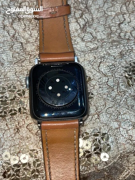 Apple Watch Series 6  Black  87% Battery   خدوش خفيييييييف على الشاشه
