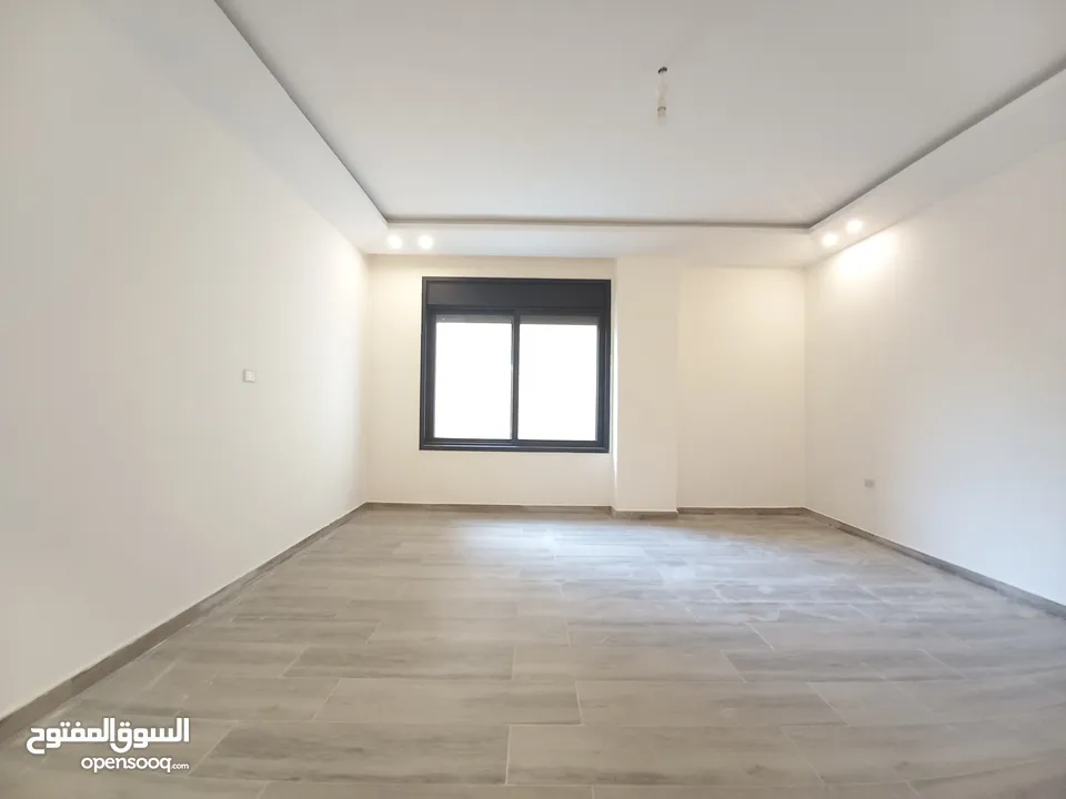 شقة غير مفروشة للإيجار في دير غبار  ( Property 35622 )-174968760
