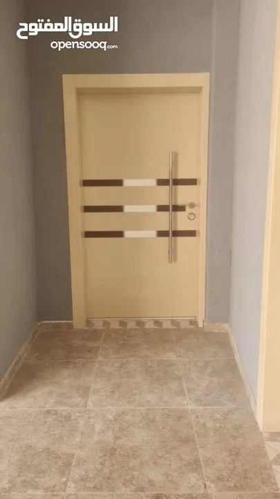 أبواب خشبية داخلية