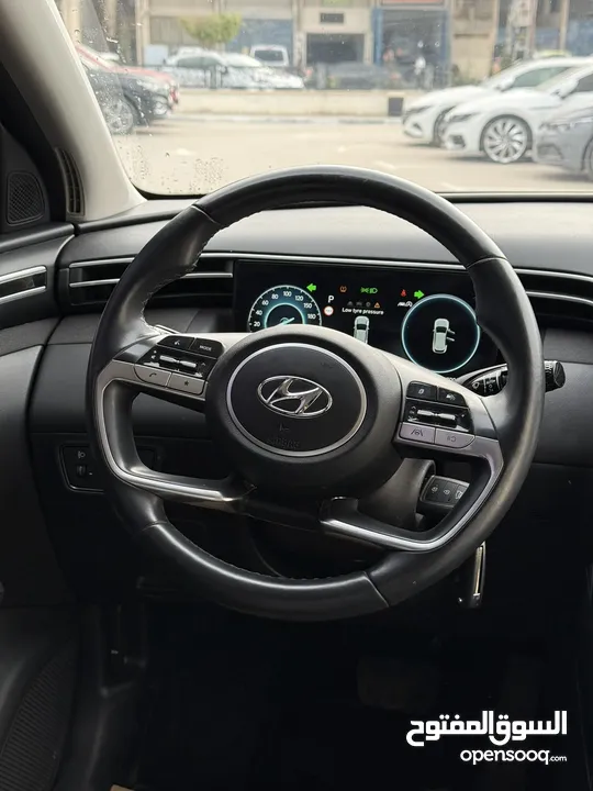 هونداي توسان ترخيص 2021 محرك 1600 بنزين+بطاريه مساعده دفع 4*2 جير أوتوماتيك 180 حصان