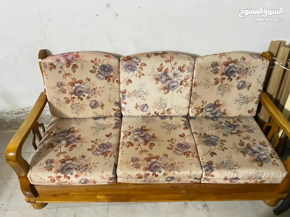 طقم موريس سبع مقاعد خشب زان مع طاولة وسط خشب زان مع سجلونة حديد