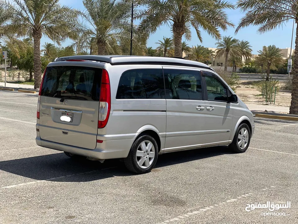 Mercedes Benz Viano 2004 (Silver)