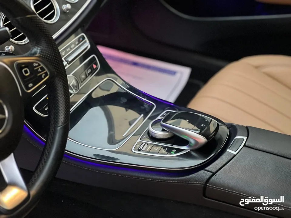 مرسيدس E 300 2017 AMG رقم واحد بلون خارجي جميل من الداخل زعفراني