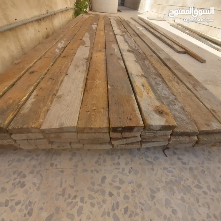 خشب طوبار عدد بناء للبيع عدة مقاولات مستعمل بحاله جيده جداا خشب نظيف