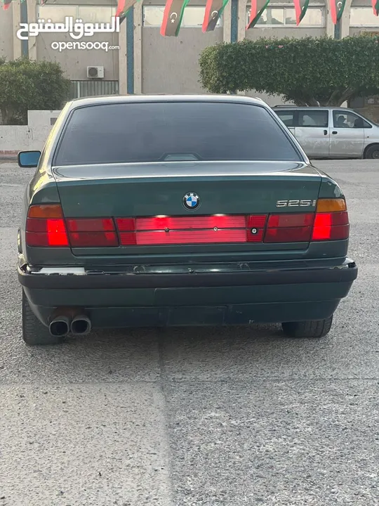 BMW 525i...