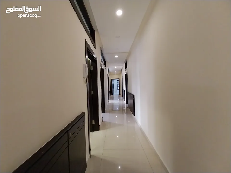 شقة للايجار في عبدون  ( Property 34968 )