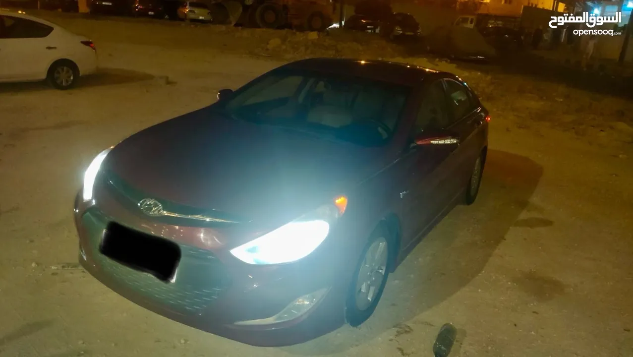 هونداي سوناتا 2012 هايبرد بحاله جيده جدا للبيع من المالك