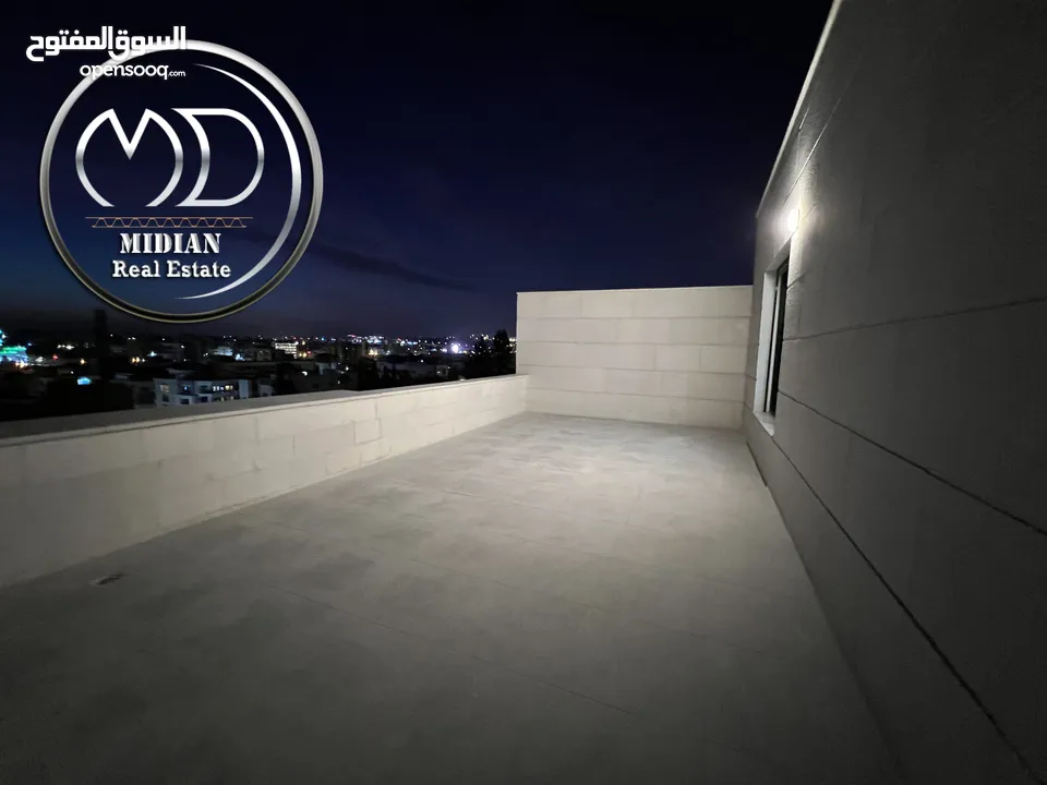 شقة دوبلكس جديدة للبيع ضاحية الامير راشد طابق اخير مع روف مساحة 250م مع ترسات اطلالة جميلة