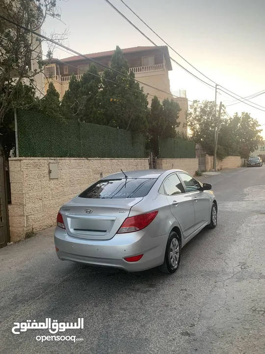 اكسنت سولار 2015 بحالة ممتازة موجوده بالخليل