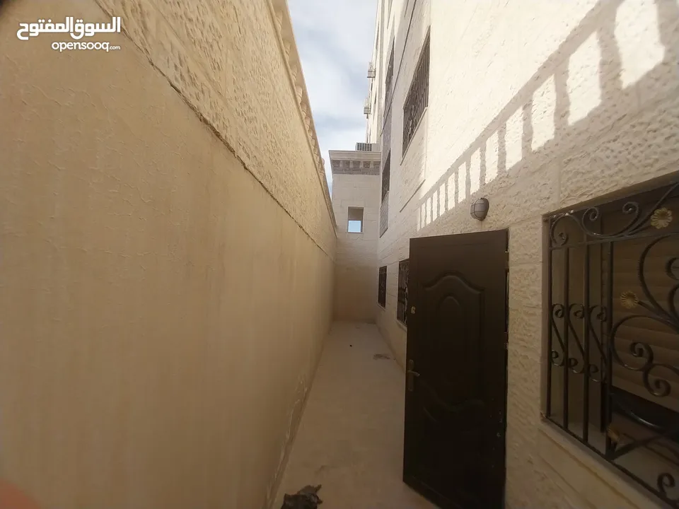 شقه ديلوكس للبيع بسعر مغري